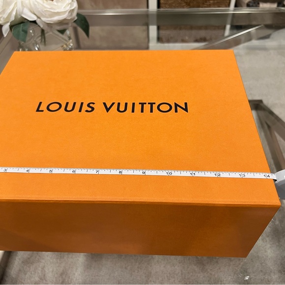 Louis Vuitton Drawer Gift Box - Picture 8 of 10